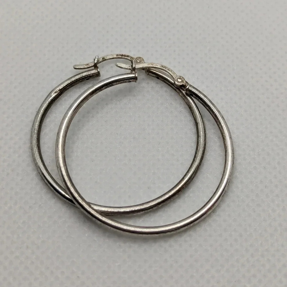 Simple sterling  hoops - Picture 2 of 6